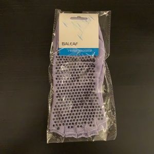 Baleaf Yoga socks with grip